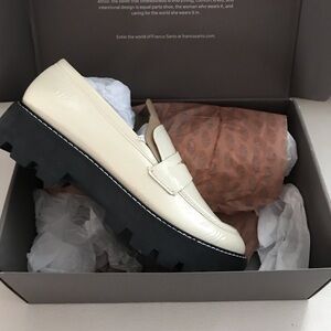 NWT Franco Sarto Women’s Balin Loafers, Cream, 8.5